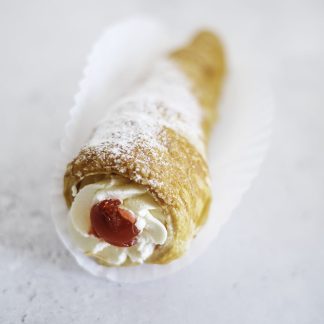 Horn with Fresh Cream