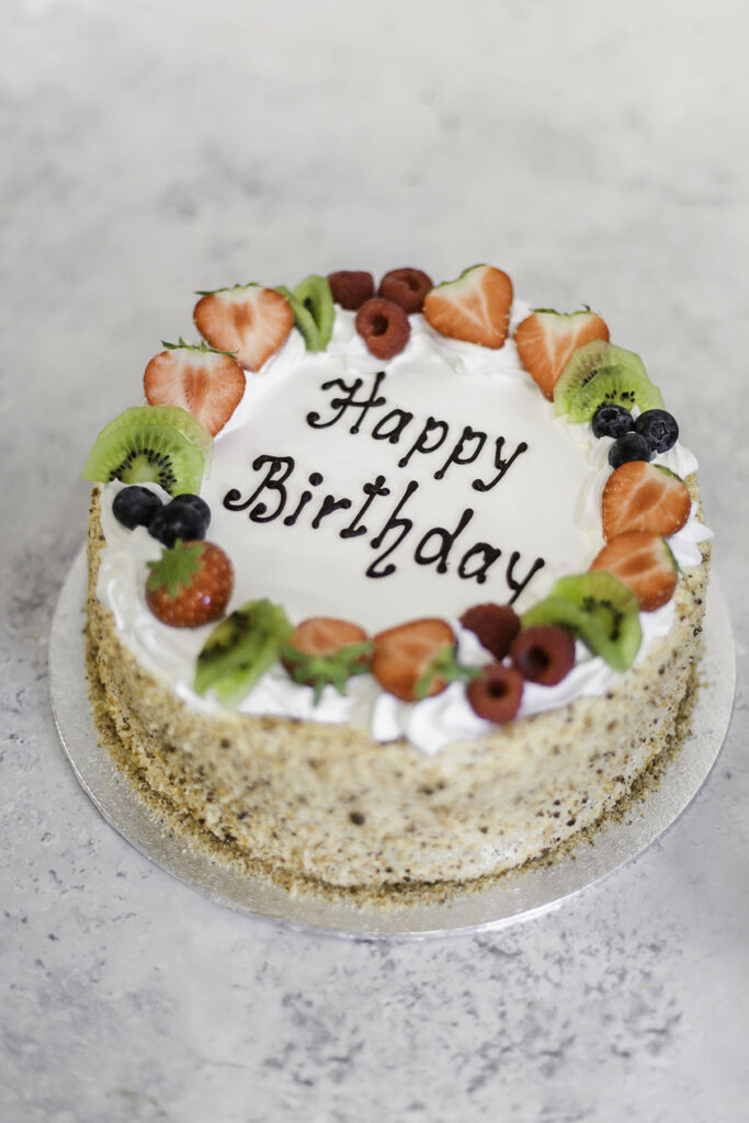 Italian Sponge Cake With Cream Filling