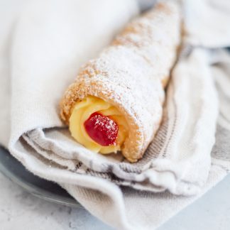 Horn with Italian Cream