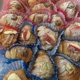 Sfogliatelle with Pistachio cream